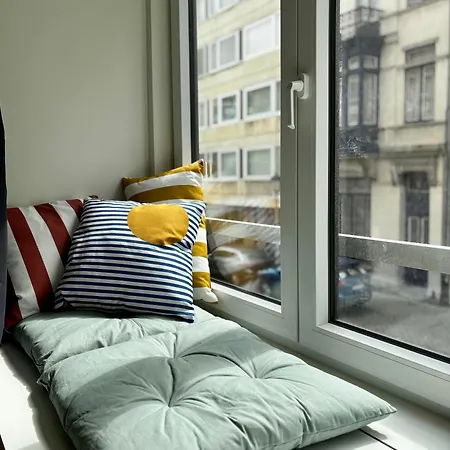 Beautiful With Parking Close To The Sea & Center Ostend