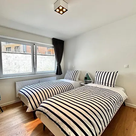Beautiful With Parking Close To The Sea & Center Ostend