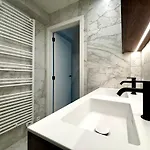 Beautiful With Parking Close To The Sea & Center Apartamento *